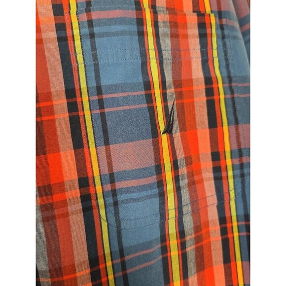 Nautica Men Dress Shirt Extra Large Red Cotton Plaid Collar Button Classic Fit - Picture 2 of 7